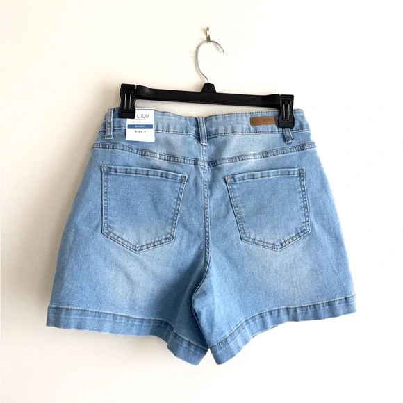 Bleu Denim + Design Company Shorts – Size 6 – Light Wash – NWT - Picture 2 of 2